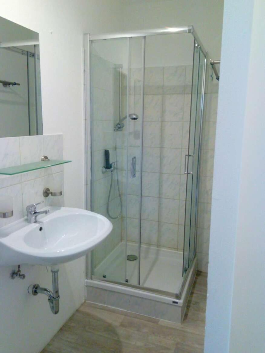 Familienappartement In Zentrum Schwerin  Ngoại thất bức ảnh