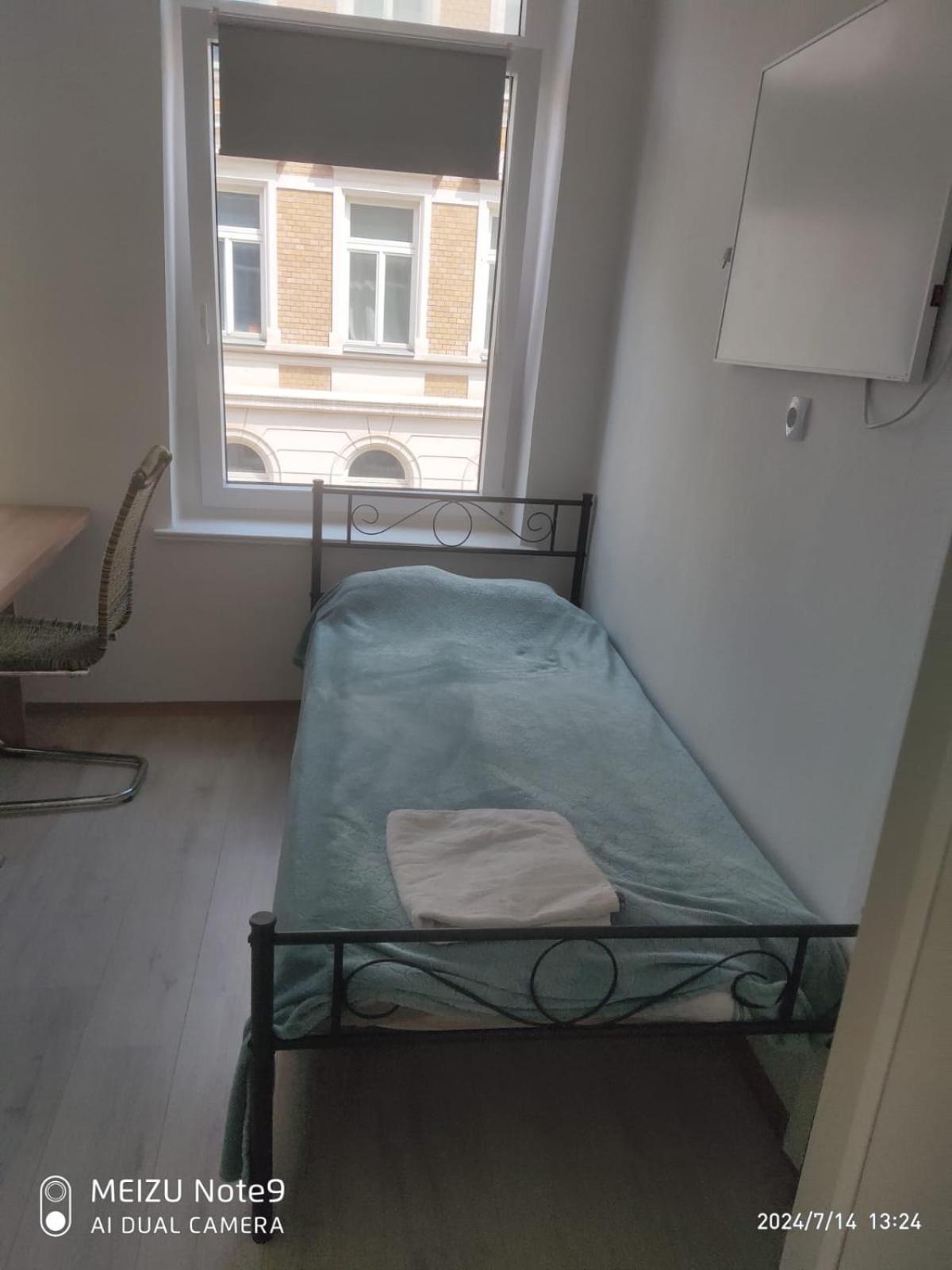 Familienappartement In Zentrum Schwerin  Ngoại thất bức ảnh